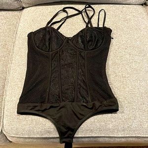 Bebe Jodie lace bodysuit NWT. Great for the club!